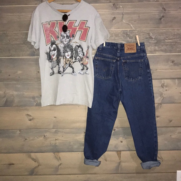 Vintage Levi’s jeans. High waist Mom Jeans - Picture 4 of 7